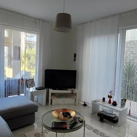 Architect's House With Spacious Veranda In Antalya, Μπέλεκ